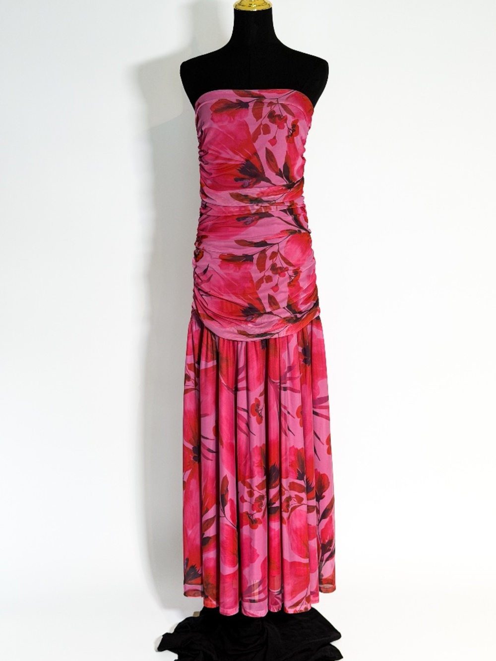 Express Strapless Floral Maxi Dress – Medium – Gorgeous Pink Print